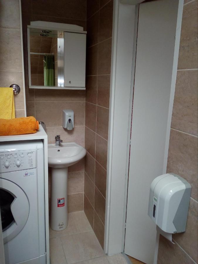 Apartmani Sara Újvidék Kültér fotó