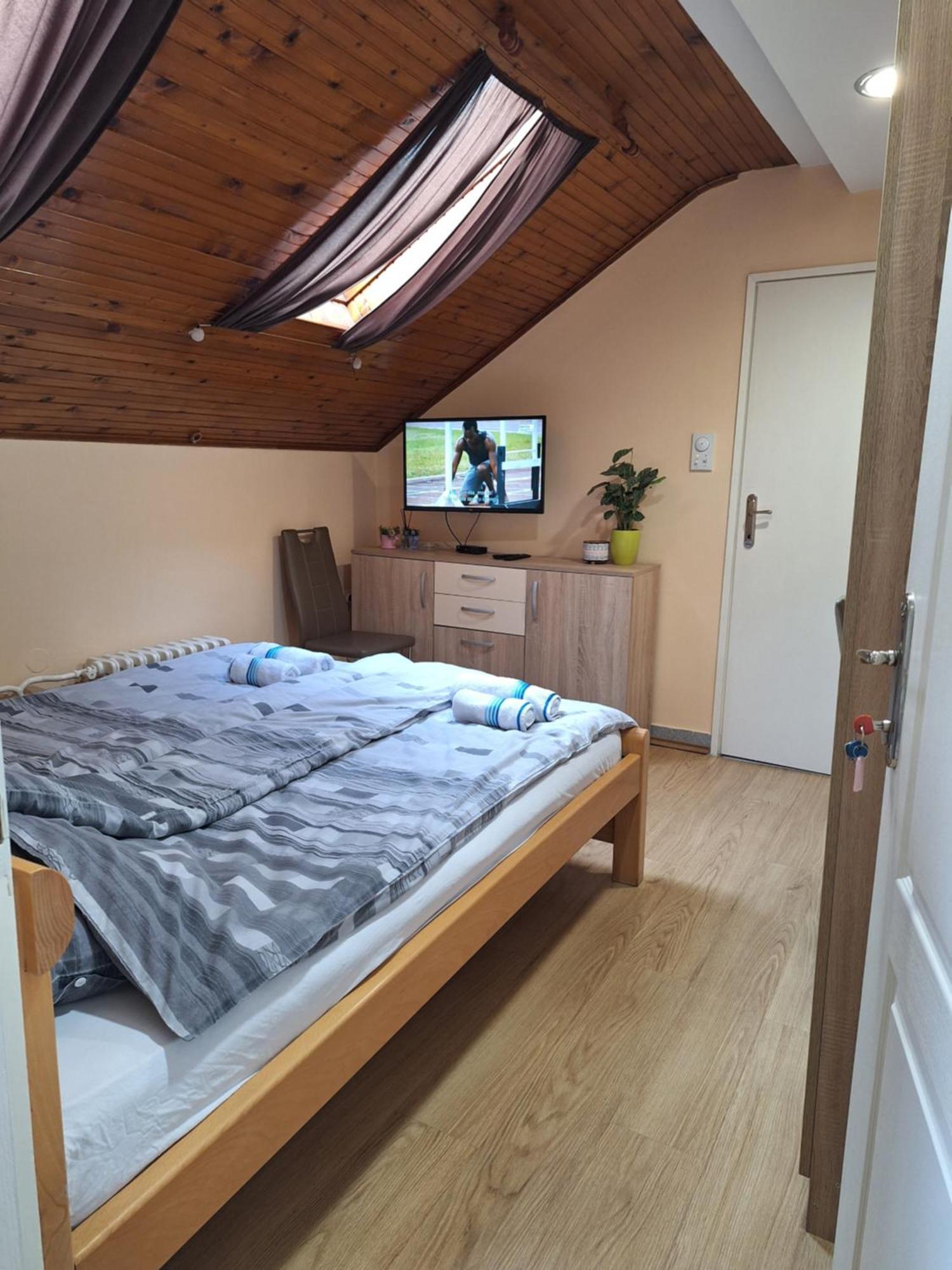 Apartmani Sara Újvidék Kültér fotó